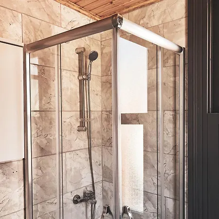 Vandrerhjem Piya Boutique