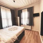 Piya Boutique אכסניה *