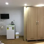 אכסניה Piya Boutique