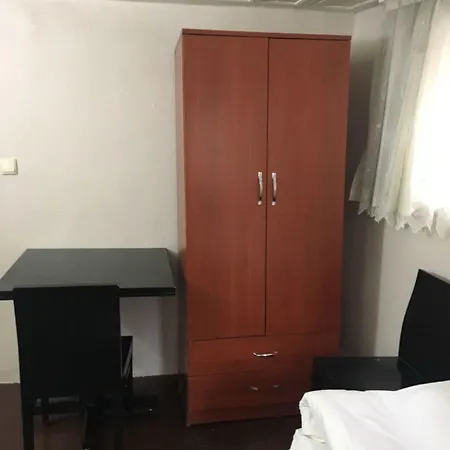 Piya Boutique Hotel Hostel *