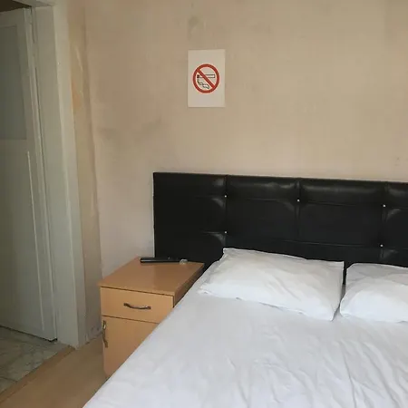 Hostel Piya Boutique *