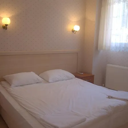 Piya Boutique Hotel *