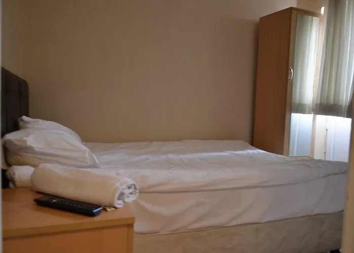 Piya Boutique Hostel *